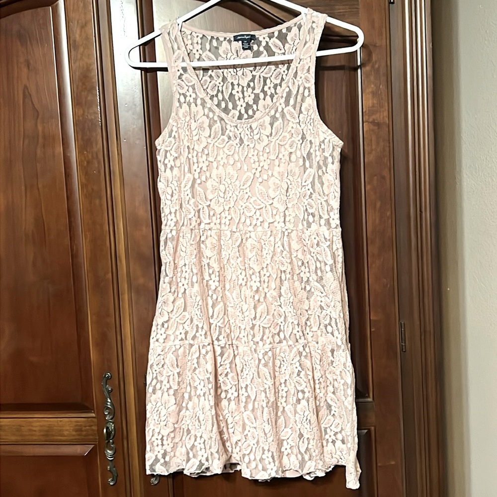 AMERICAN EAGLE OUTFITTERS pink lace dress Size S